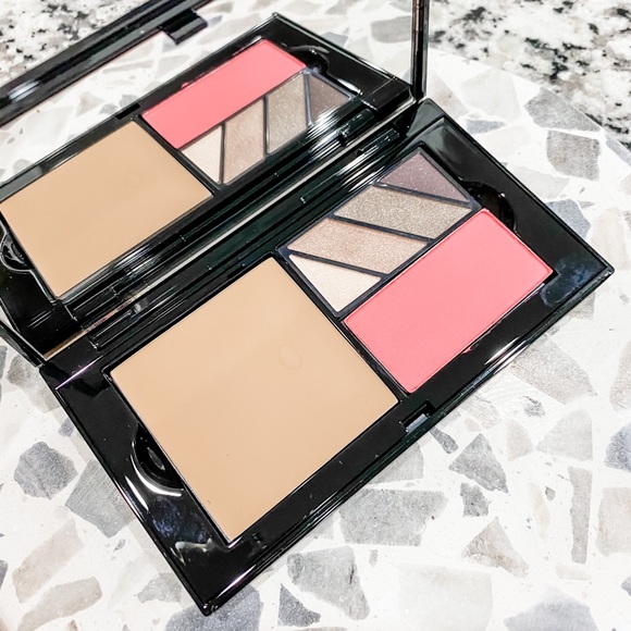 Mary Kay Rose Perfect Palette - Picture 4 of 6